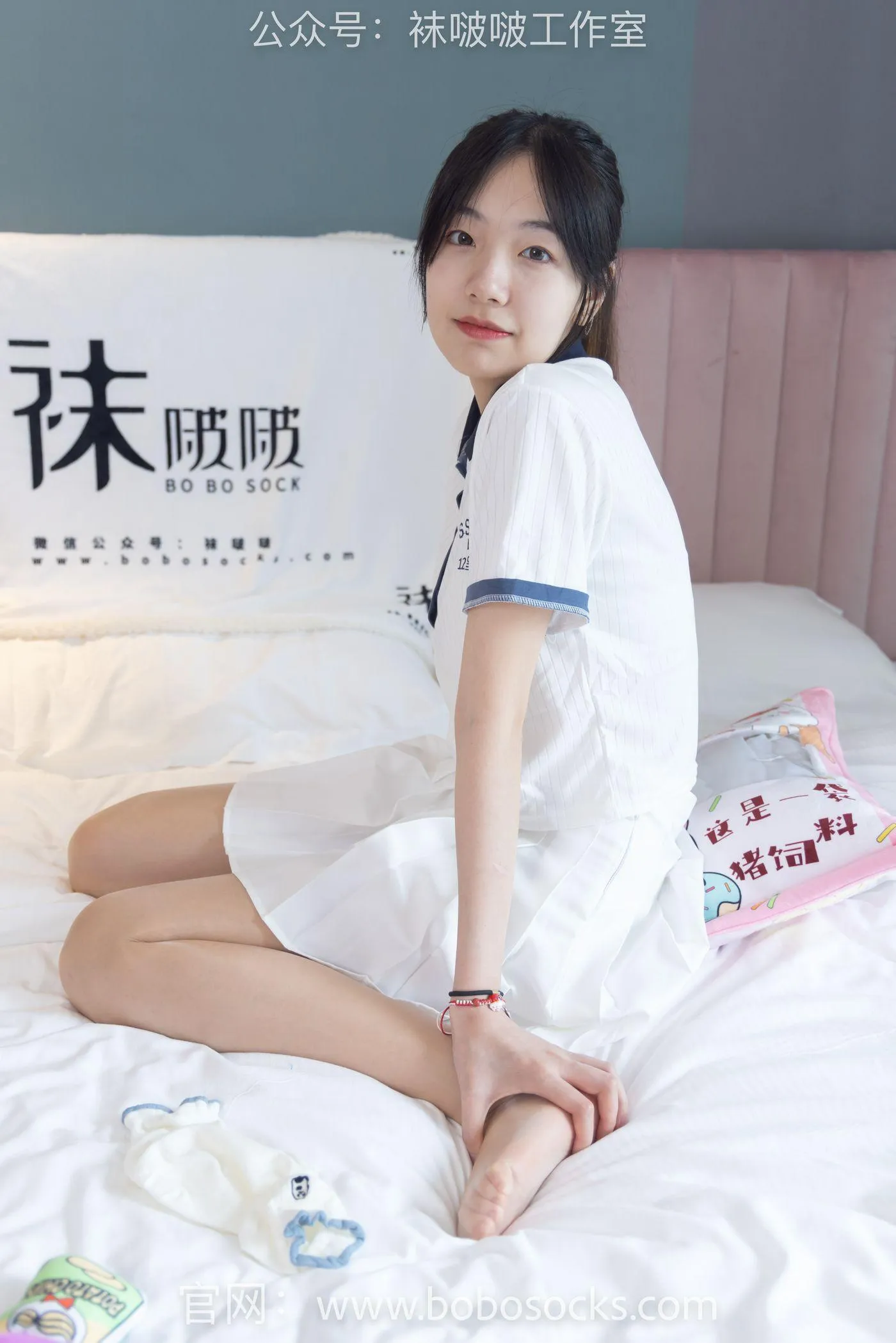 [BoBoSocks袜啵啵]NO.096 小甜豆-板鞋、白棉袜、油亮肉丝 [145P]插图9